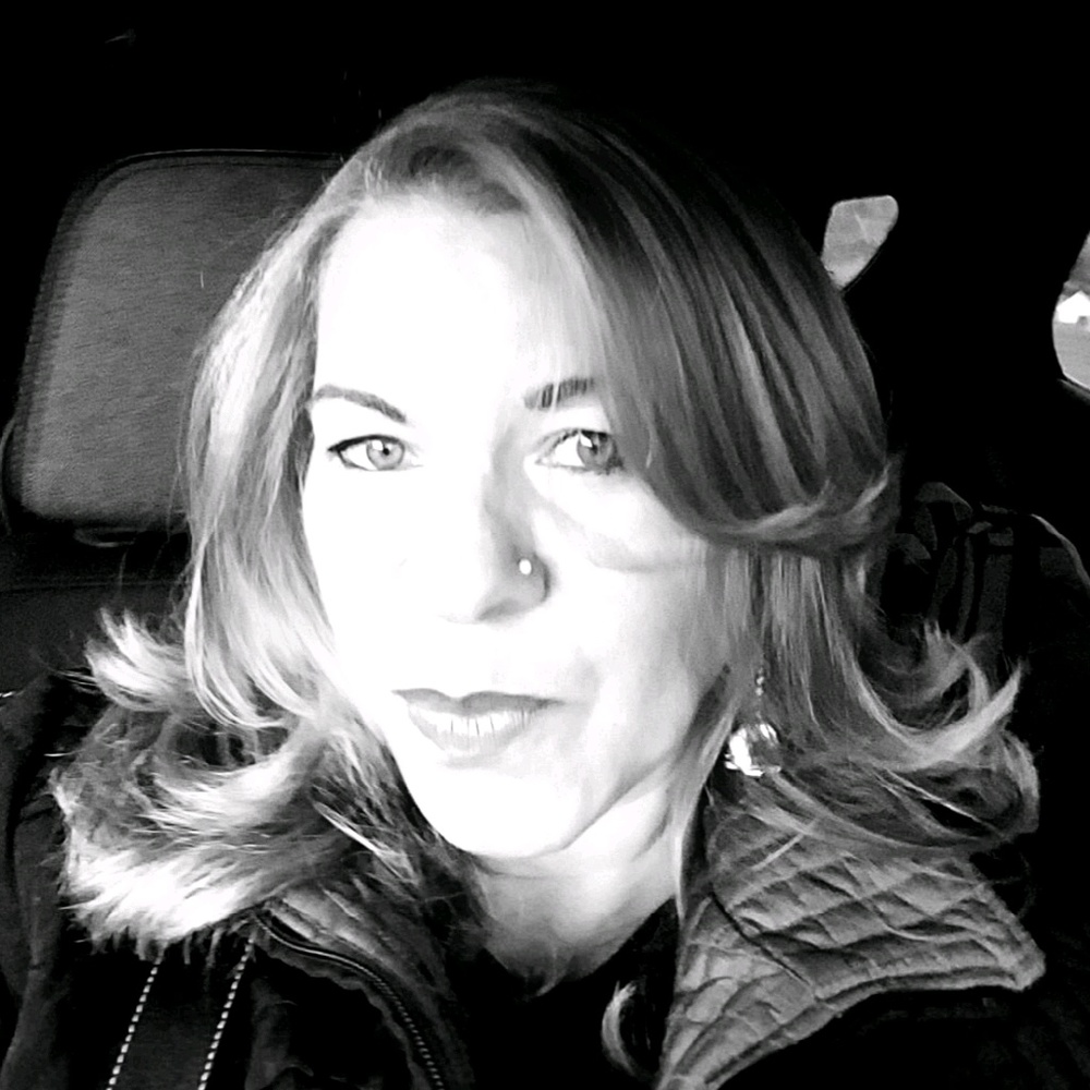 Meet your Posher, Yvette